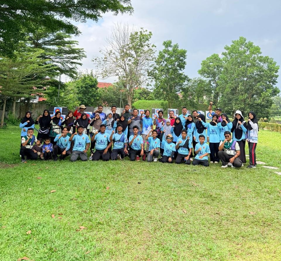 Latihan bersama Klub Panahan Payakumbuh